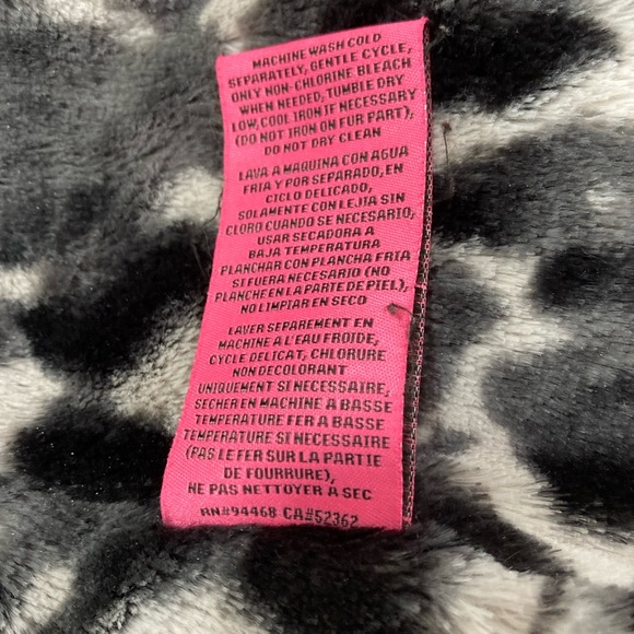 Betsy Johnson women’s hooded coat. Size M - Picture 8 of 15